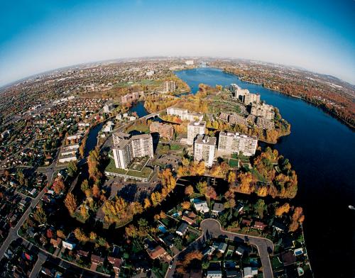 Ville_De_Laval