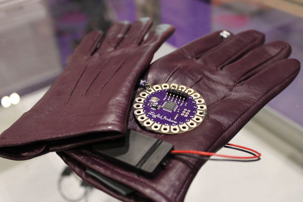 Gloves | BetaKit Gloves